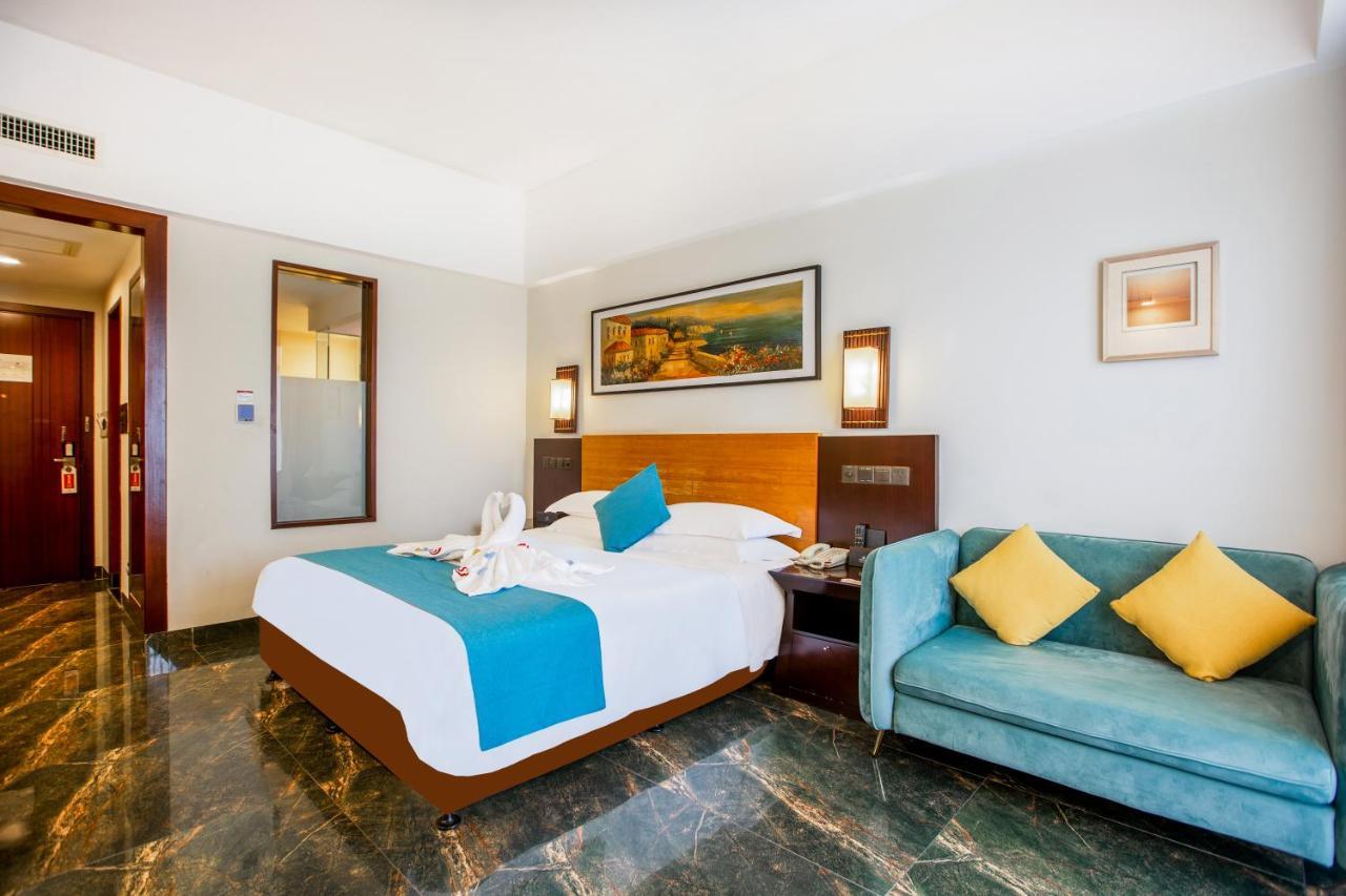 Shengyi Holiday Villa Hotel Sanya Exterior photo