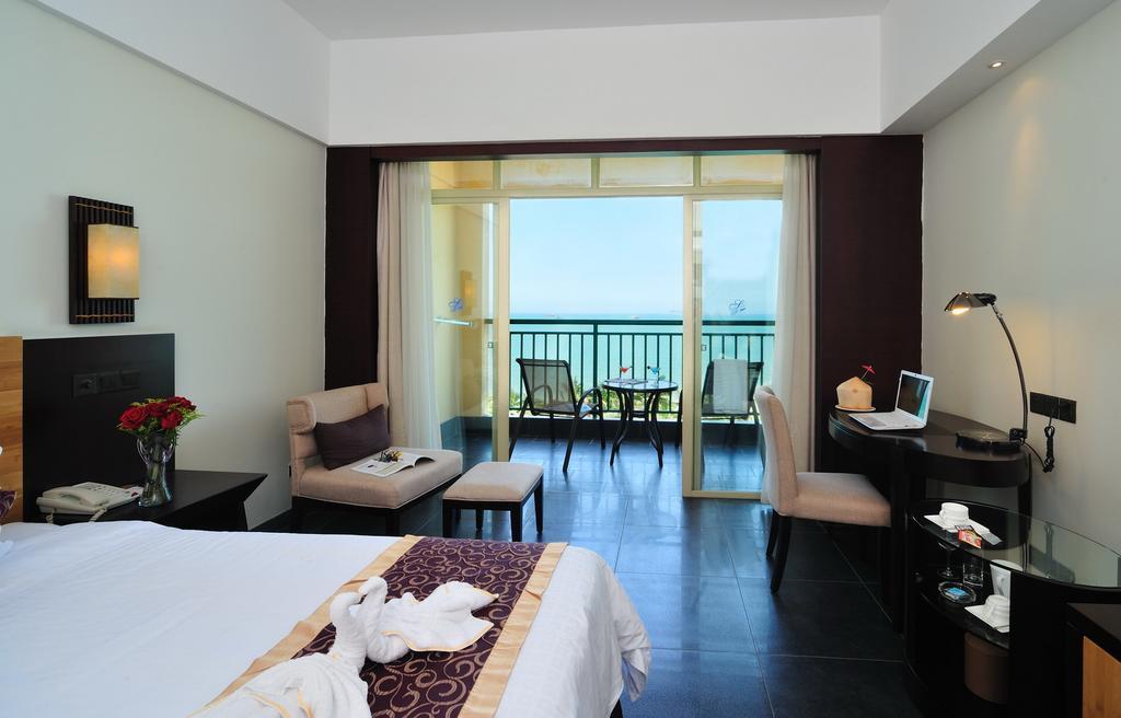 Shengyi Holiday Villa Hotel Sanya Exterior photo